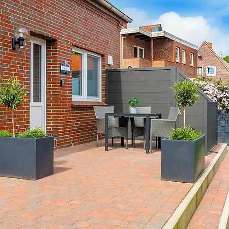 Apartment In't Doerp 1, Super Zentral Mit Eigenem Garten Und Parkplatz!